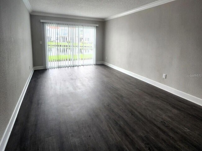 Building Photo - 2568 Woodgate Blvd