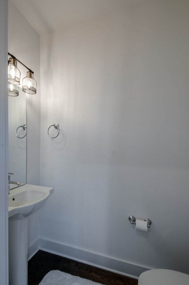 Foto del edificio - 3108 Curtis St