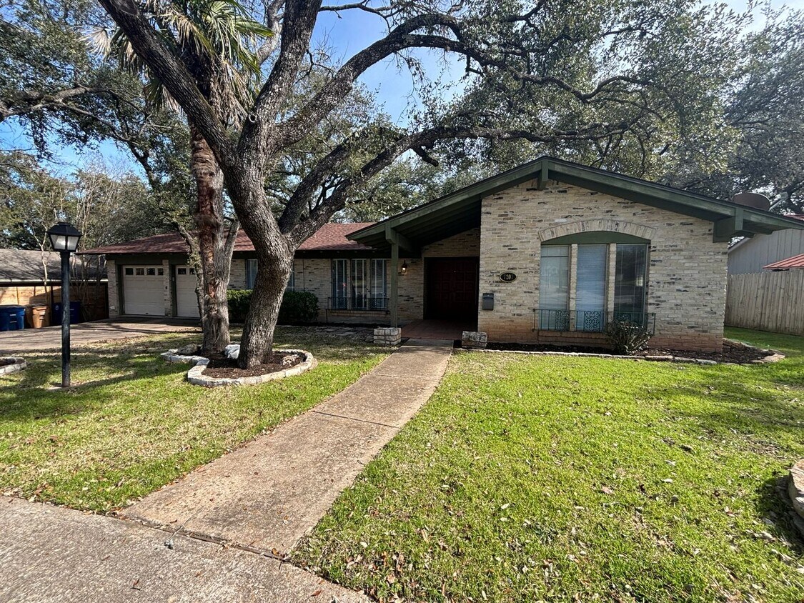 Primary Photo - Northwest Hills Mid-Century Home