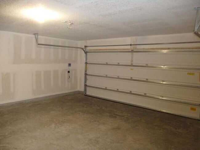 Foto del edificio - 2054 Nottoway Woods Ln