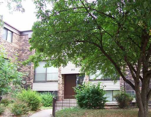 Primary Photo - Stratford Trails Apartments