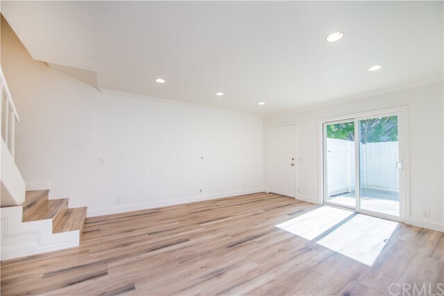 Building Photo - 9582 Pettswood Dr