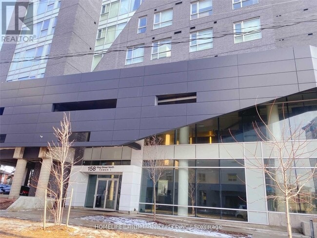 Photo du bâtiment - 158-2158 King St N