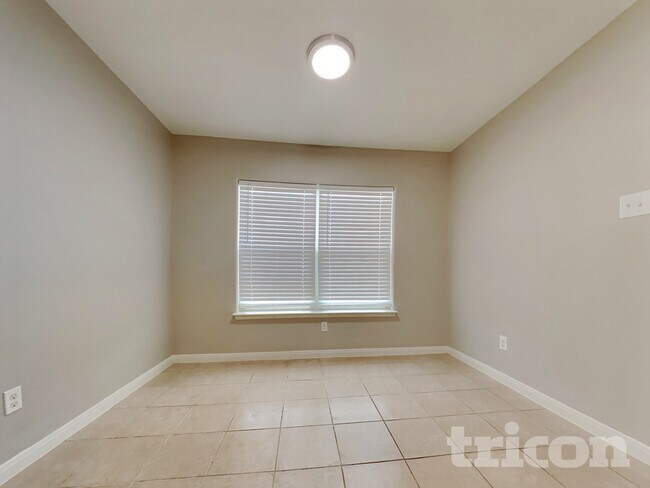 Foto del edificio - 120 Dodge City Ct