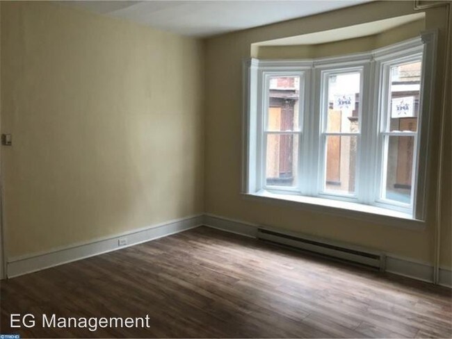 Building Photo - 1111 W Lehigh Ave