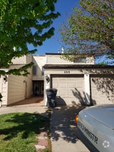 Building Photo - 2313 S White Oak Dr