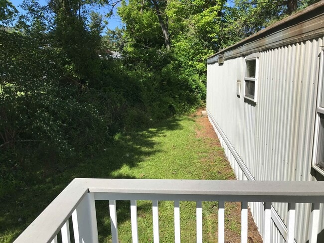 Building Photo - 7600 Heatherstone Dr