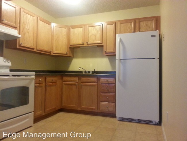 Foto del edificio - 1637 Carriage Hill Dr