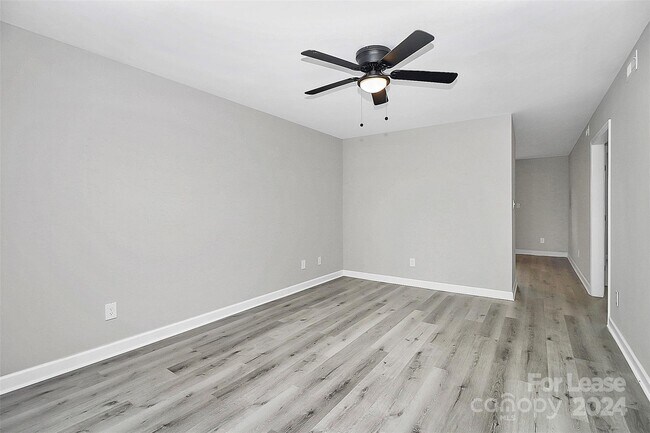 Building Photo - 761 Rain Pl Ct