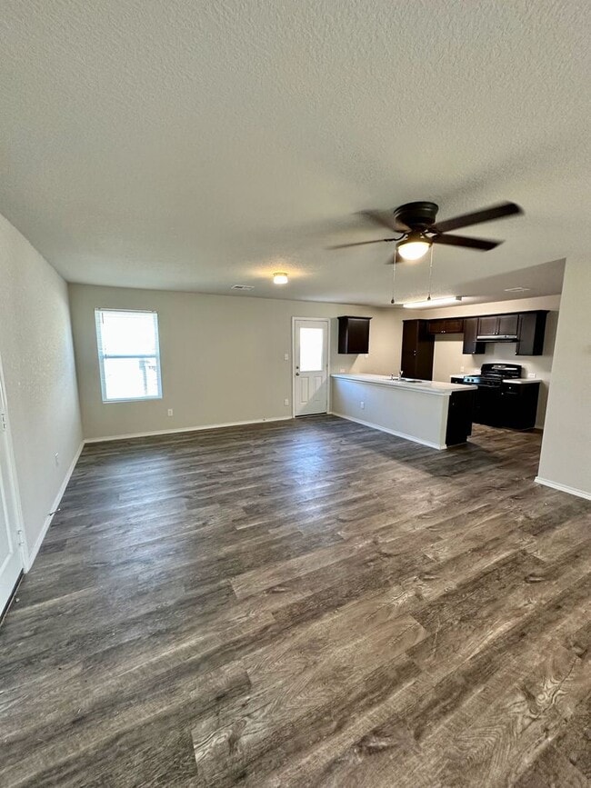 Building Photo - Beautiful home in Converse