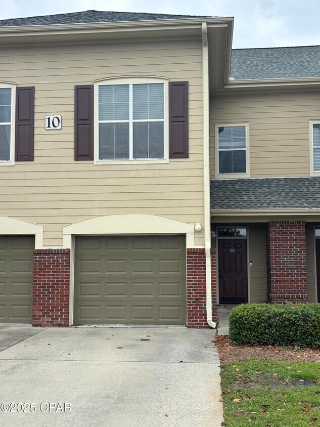 Foto principal - 1004 Baldwin Rowe Cir
