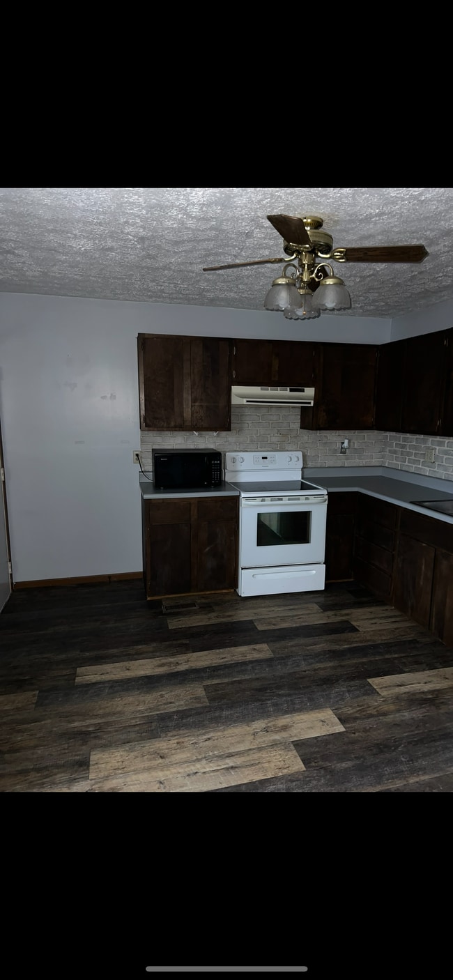 Foto del edificio - 415 S Ellison St