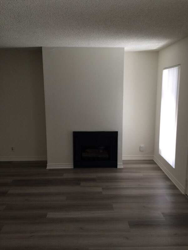 Building Photo - 1402 N Alta Vista Blvd