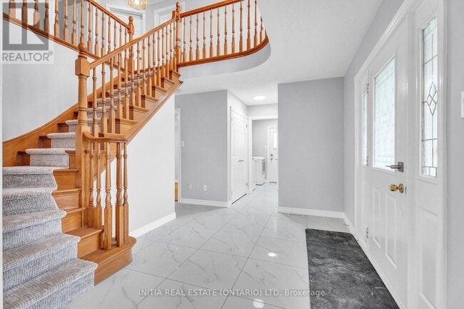 Building Photo - 136 Doon Dr