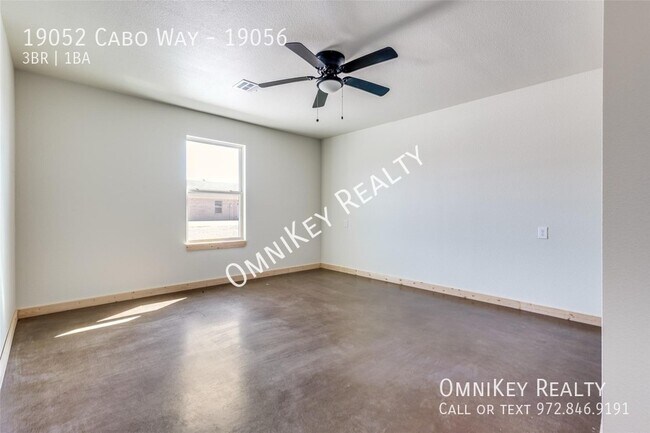 Foto del edificio - 19052 Cabo Wy