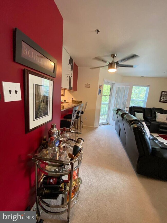 Building Photo - 310 Stonehurst Ct