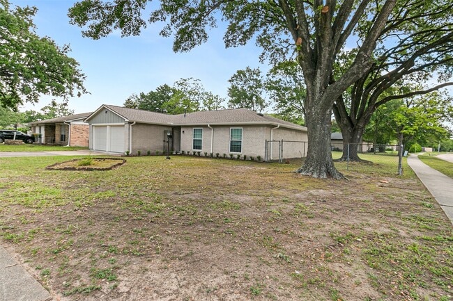 Building Photo - 9002 Bunny Run Dr