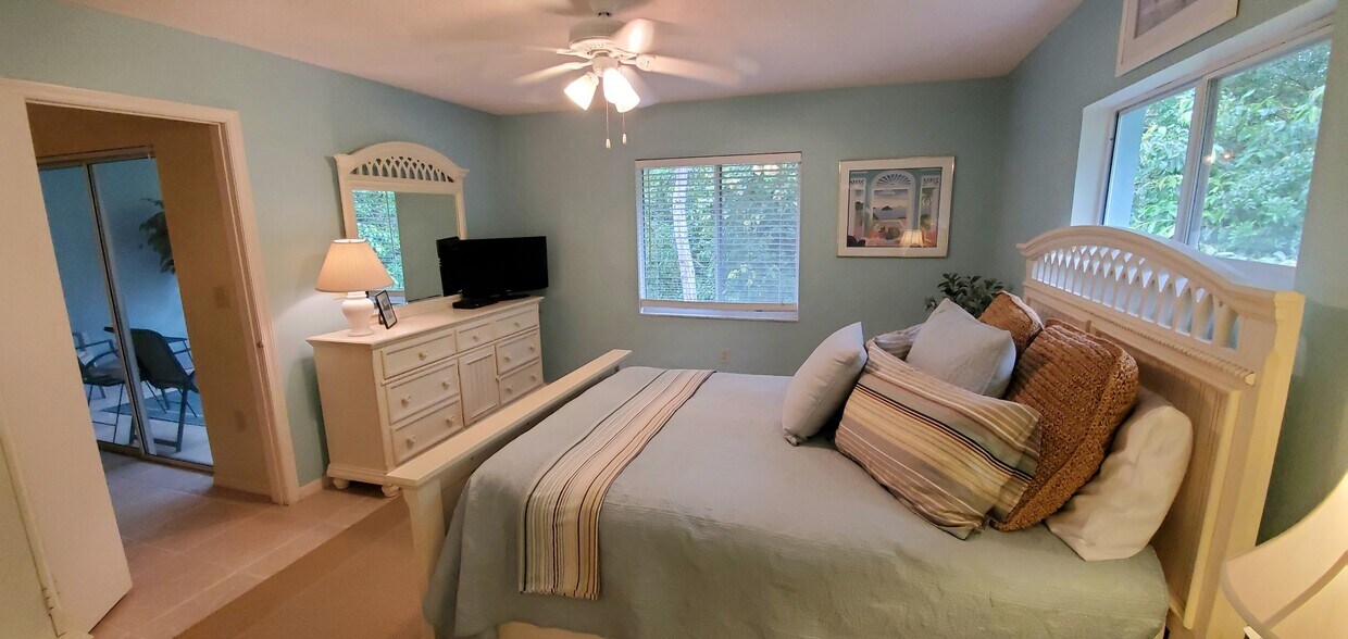 Foto del edificio - 5685 Whitaker Rd