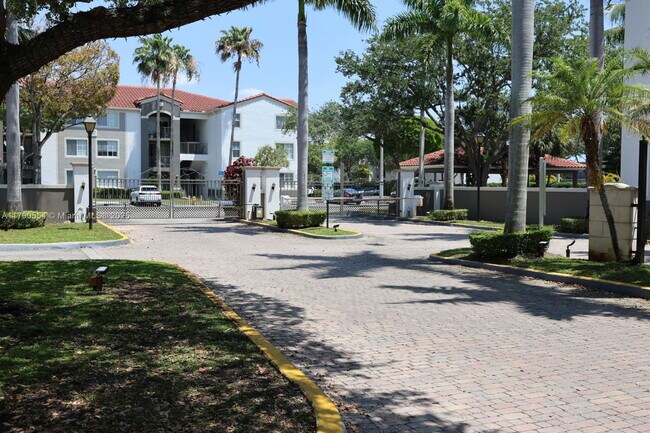 Foto del edificio - 6801 SW 44th St