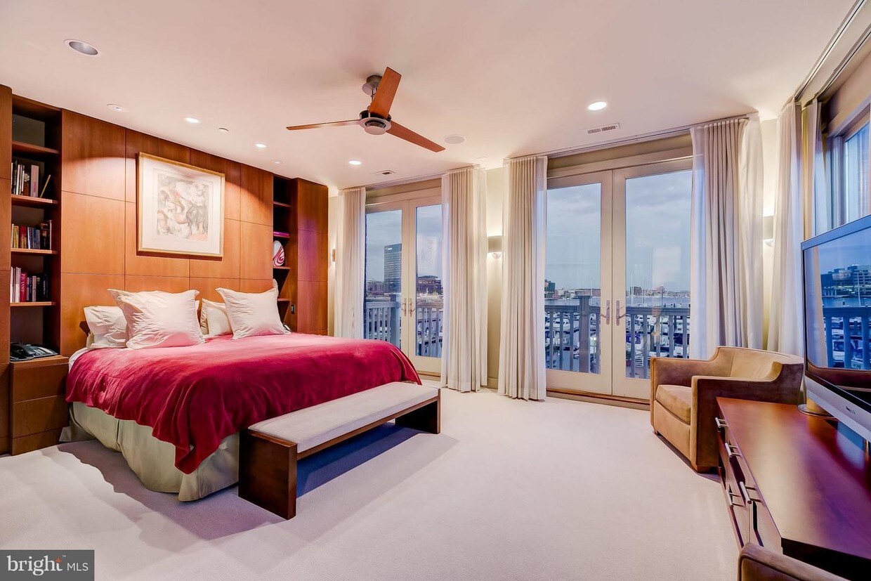 1200 Harbor Island Walk, Baltimore, MD 21230 Townhouse for Rent in