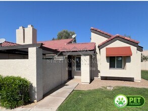 Building Photo - 911 S Siesta Ln