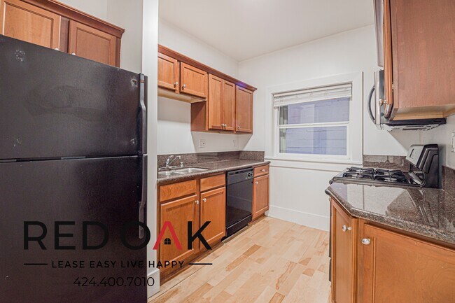 Foto del edificio - 6533 Hollywood Blvd