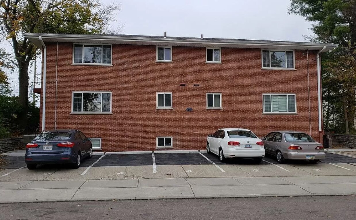 4126 Sibley Ave, Silverton, OH 45236 Apartments in Silverton, OH