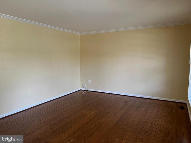 Foto del edificio - 6824 Silassie Ct