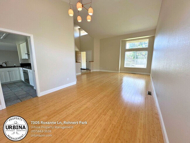 Foto del edificio - Beautifully Updated 4-Bedroom Home in Prim...