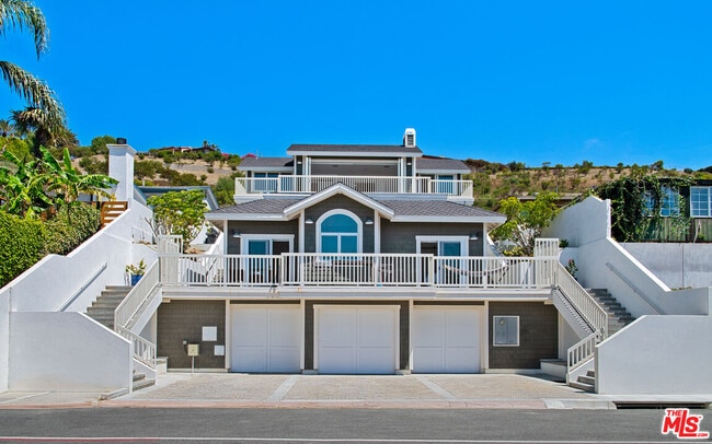 Foto del edificio - 25157 Malibu Rd