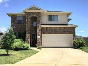 Building Photo - 15610 Whisper Woods Dr