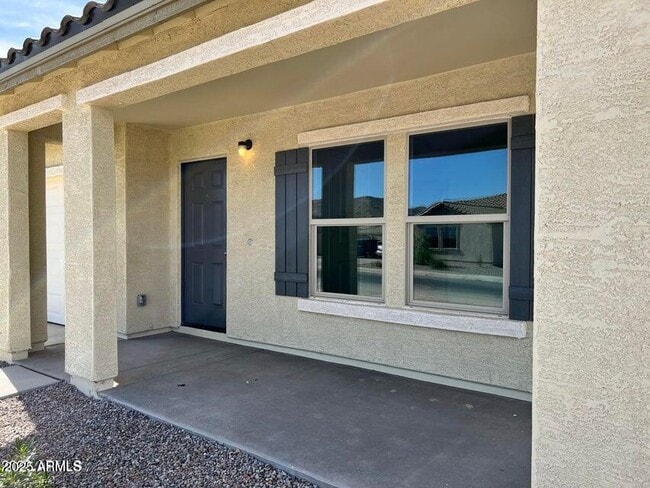 Building Photo - 2048 E Velvet Pl