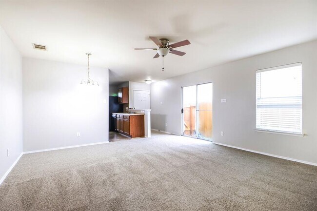 Foto del edificio - 20106 Pioneer Ridge Dr