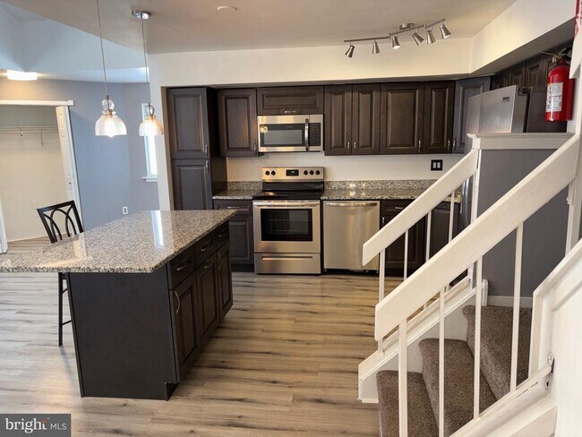 Foto del edificio - 4504 Michael Ln