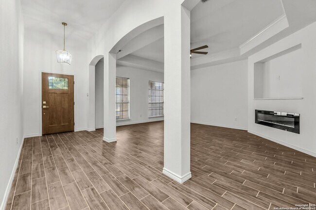 Foto del edificio - 111 Westwood Way