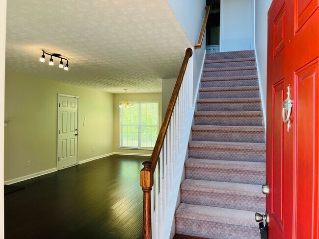 Foto del edificio - Beautiful 3 bedroom, 2 bathroom home located in Grantville! Must see!