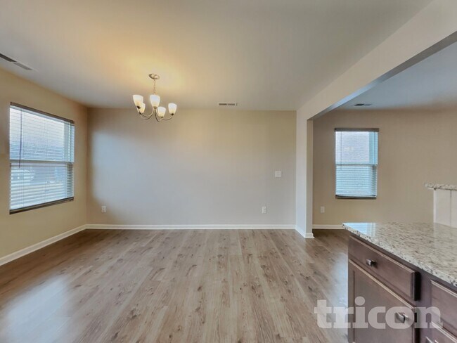 Foto del edificio - 5008 Shorthorn Way