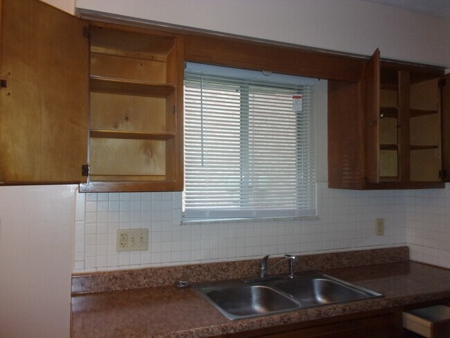 Foto del edificio - 1250 Overbrook Dr