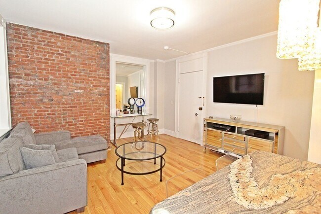Foto del edificio - 21 Beacon St