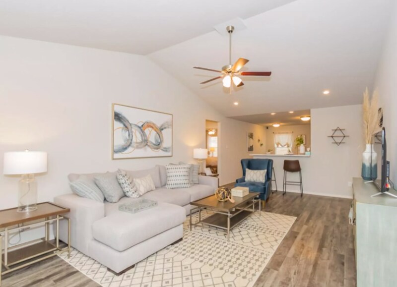 Building Photo - 5033 Woodstream Dr