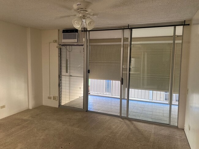 Building Photo - 909 Ala Lilikoi St