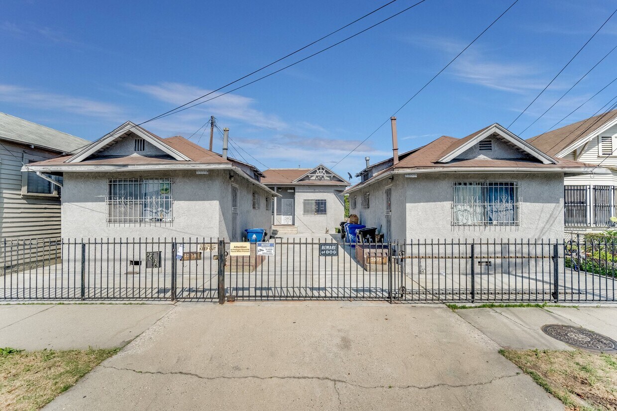 Primary Photo - 2034 Eastlake Ave
