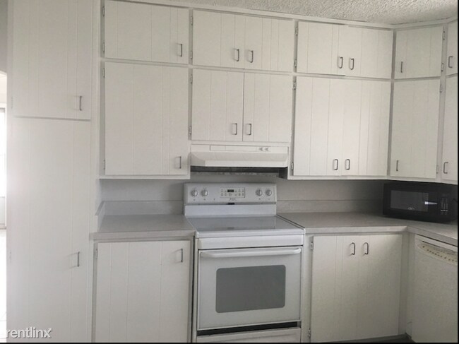 Building Photo - 3 br, 1 bath House - 4247 11th Ave. N