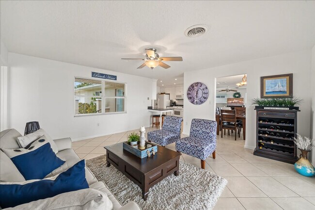 Foto del edificio - 17 Country Club Rd