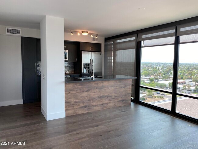 Foto del edificio - 4808 N 24th St