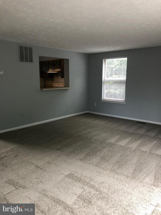 Building Photo - 9032 Lone Star Ct