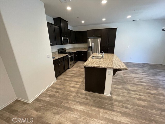 Foto del edificio - 24277 Bay Laurel Ave