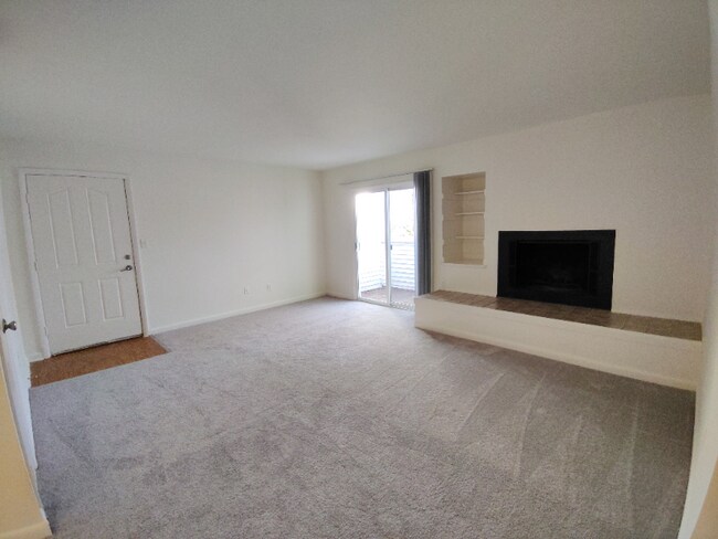 Foto del edificio - 600 Reusens Rd