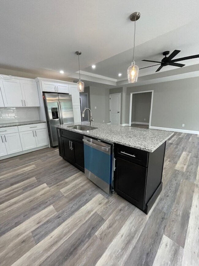 Building Photo - Maryville City New Construction Coming Soo...