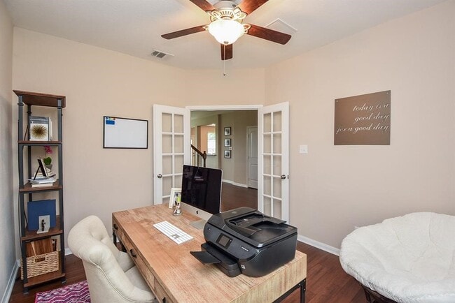 Foto del edificio - 7002 Edwanna Ln